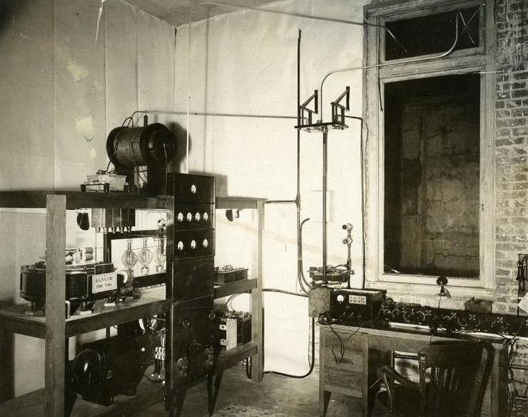 1923—Radio control room