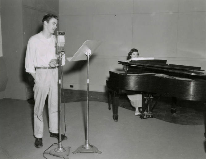 1952—WSC students perform a KWSC music radio show